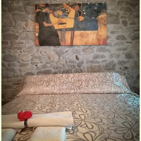 Nocleg ze śniadaniem Villupa Country House- Monte Codruzzo